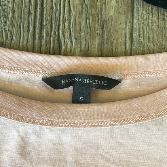 BANANAS REPUBLIC BEAUTIFUL PINK BLOUSE, SMALL - Picture 7 of 12